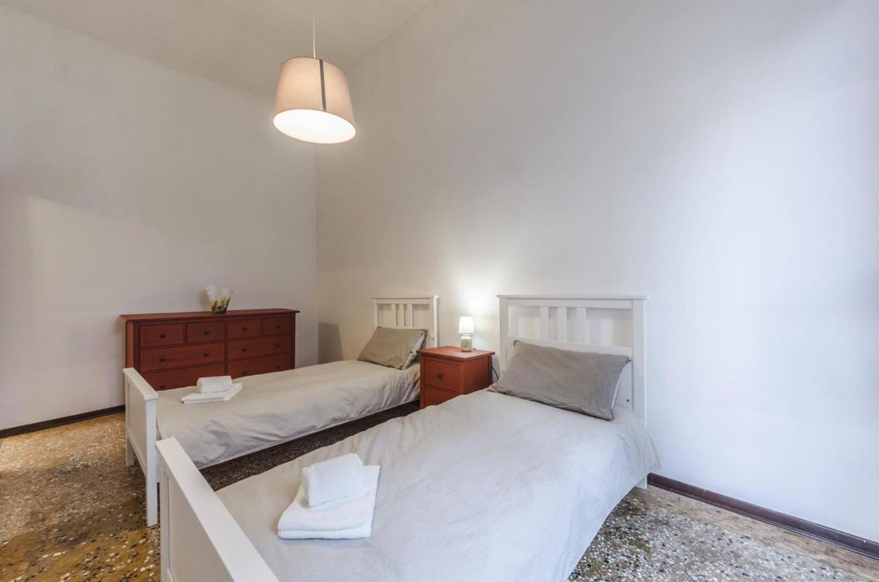 Maurizio House - Near The Train Station Apartment Venice Exterior photo